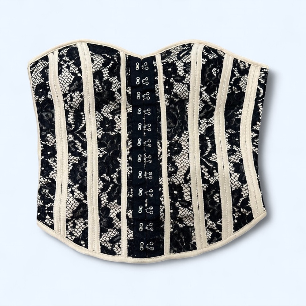 Forever 21 Black and Cream Lace Bustier